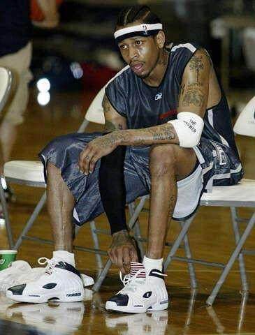 荷甲半场：费尔曼、佩皮建功，埃因霍温暂2-0福伦丹（荷甲半场战报：费尔曼佩皮相继破门，埃因霍温暂2-0领先福伦丹）