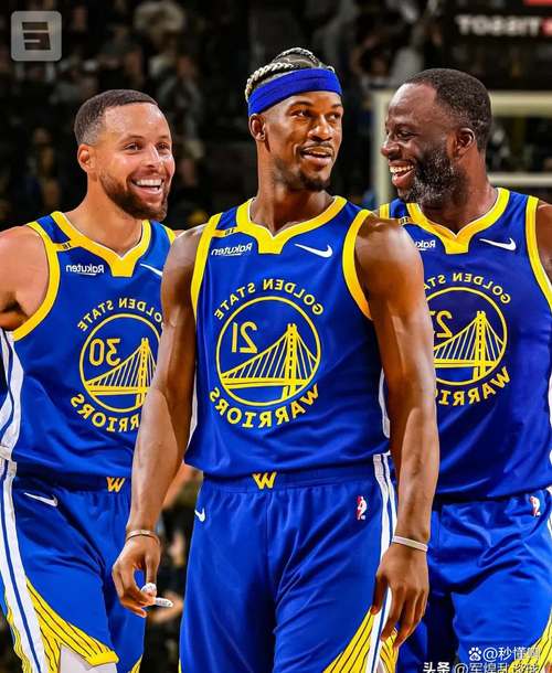 记者：本届世界杯将有半场球员和教练采访，赛前两天开发布会（记者透露：本届世界杯增设半场球员和教练采访，赛前两天举行发布会）