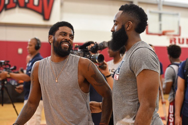 艾维谈复出：感恩回来打球，休息太久花了点时间才适应过来（艾维谈复出：感谢重返赛场，久休之后花了点时间适应）